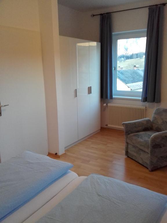 Ferienwohnungen Familie Jarnig Inge Görtschach Chambre photo