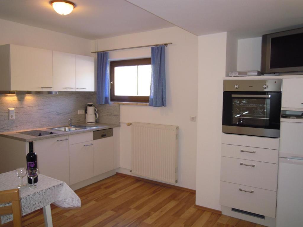 Ferienwohnungen Familie Jarnig Inge Görtschach Chambre photo