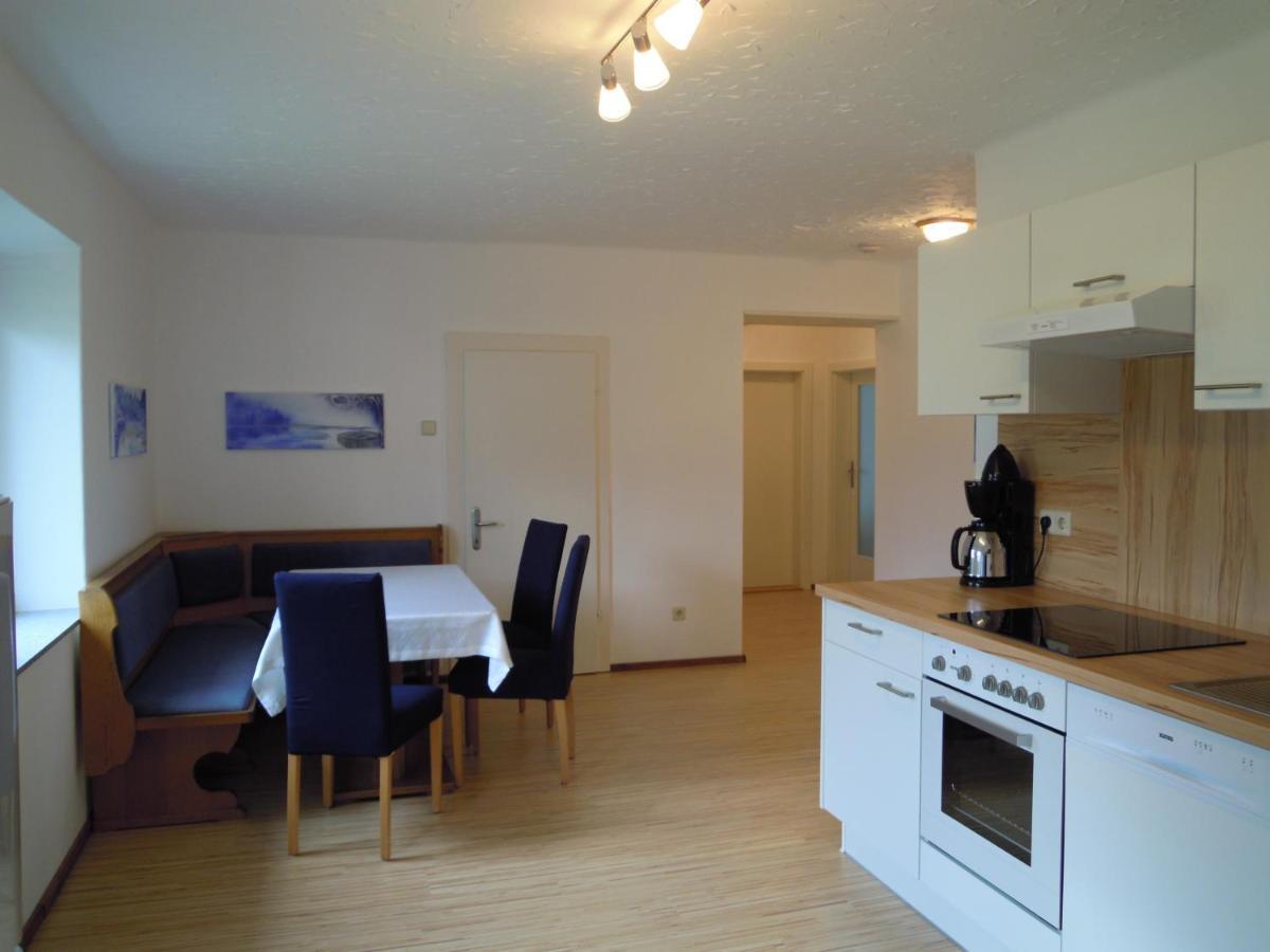 Ferienwohnungen Familie Jarnig Inge Görtschach Chambre photo